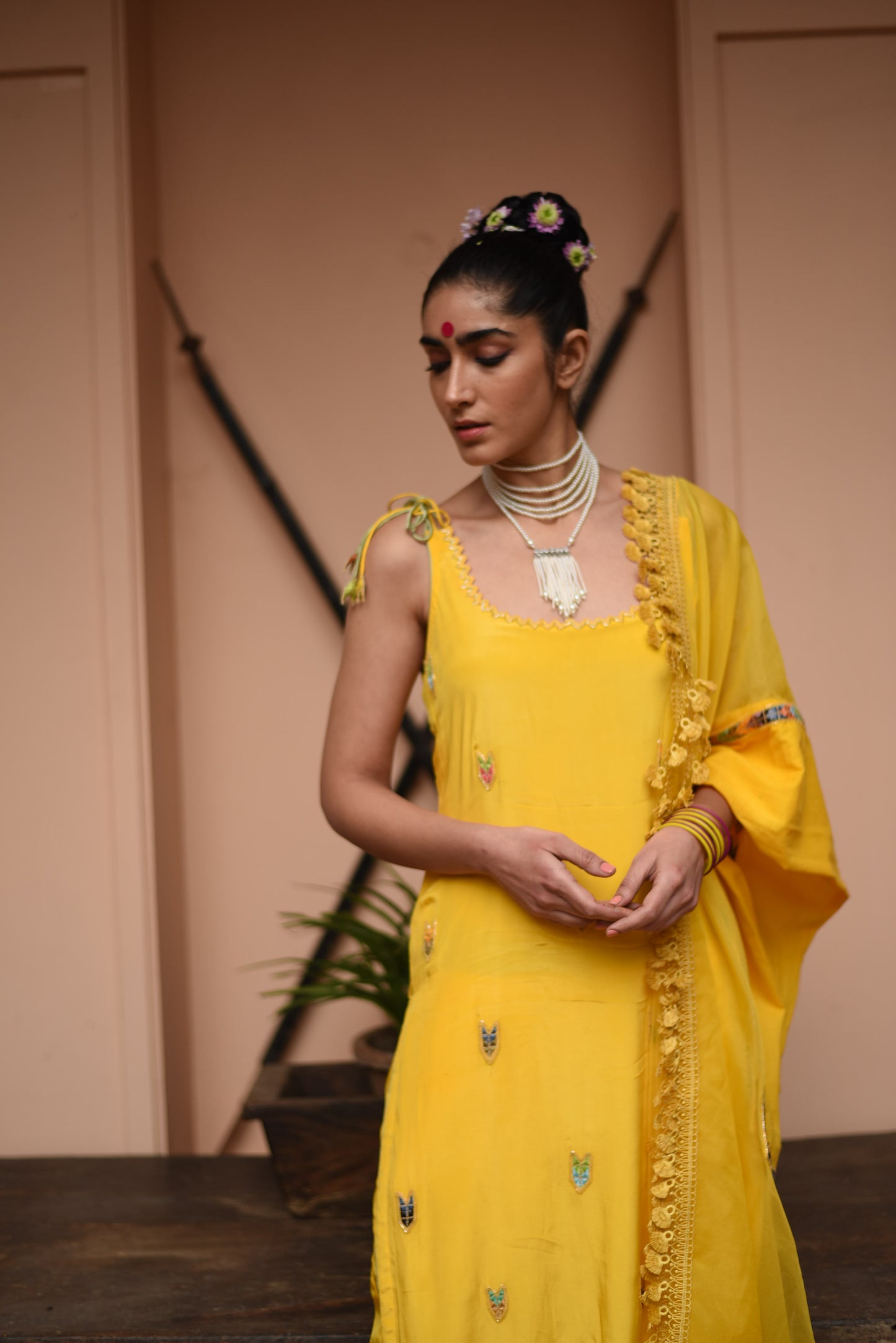 Suf yellow suit set