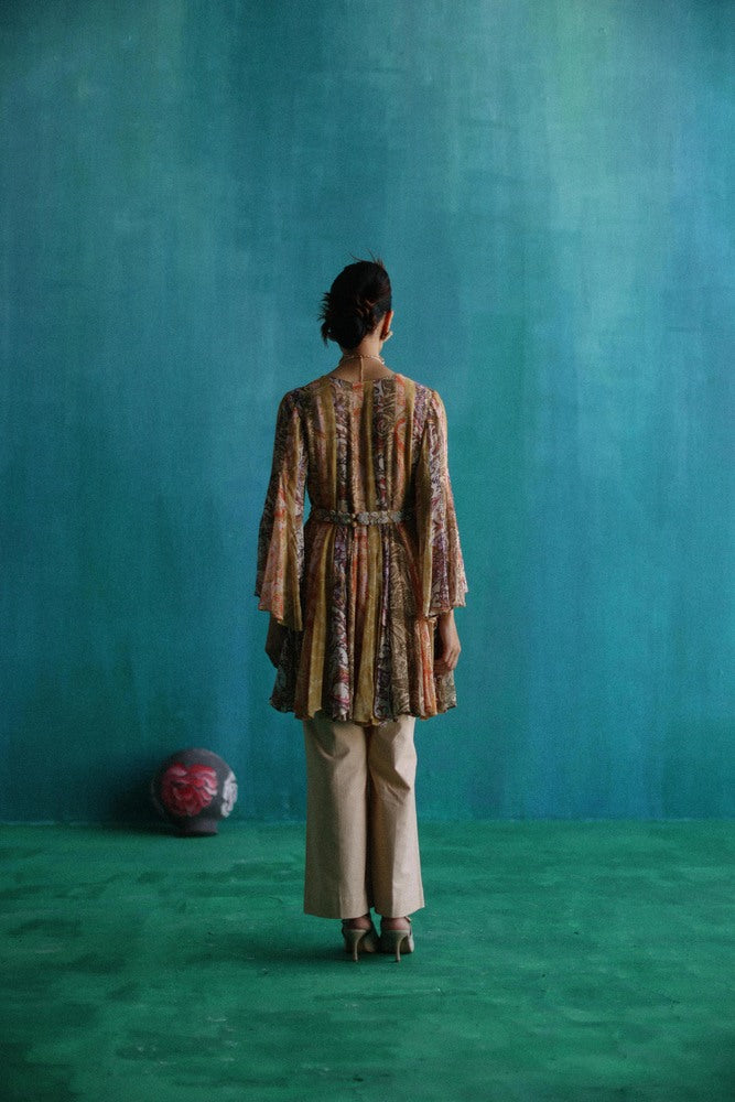 Multicolour georgette kalidaar set.