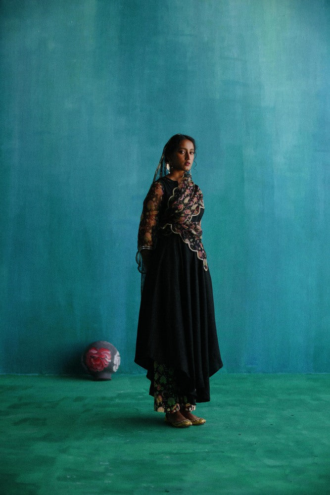 Black bageecha kurta set