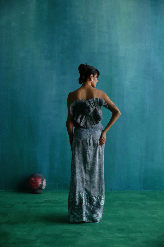 Grey bageecha drape skirt with crushed blouse